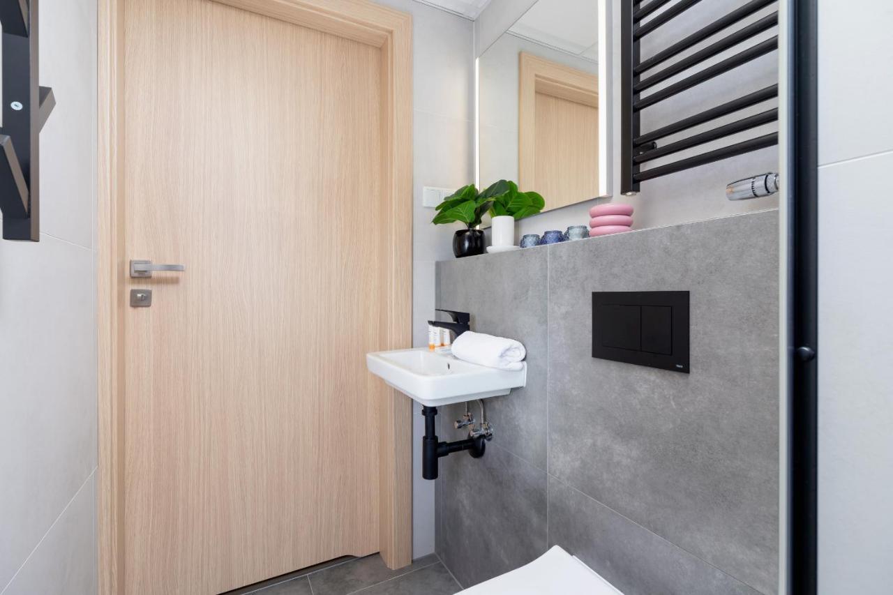 Srodmiescie Katowa Air-Conditioned Studio Krakow By Noclegi Renters Exteriör bild